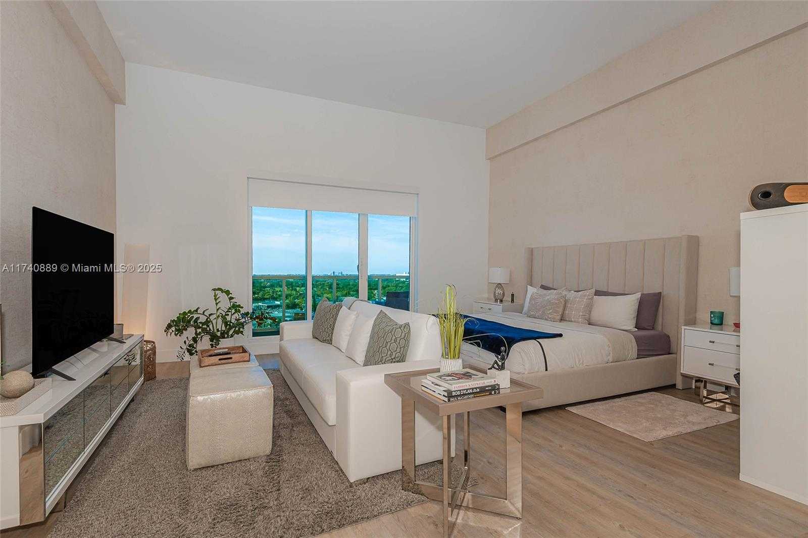 Small Image of 2301 COLLINS AVE #1630, Miami Beach Number 7