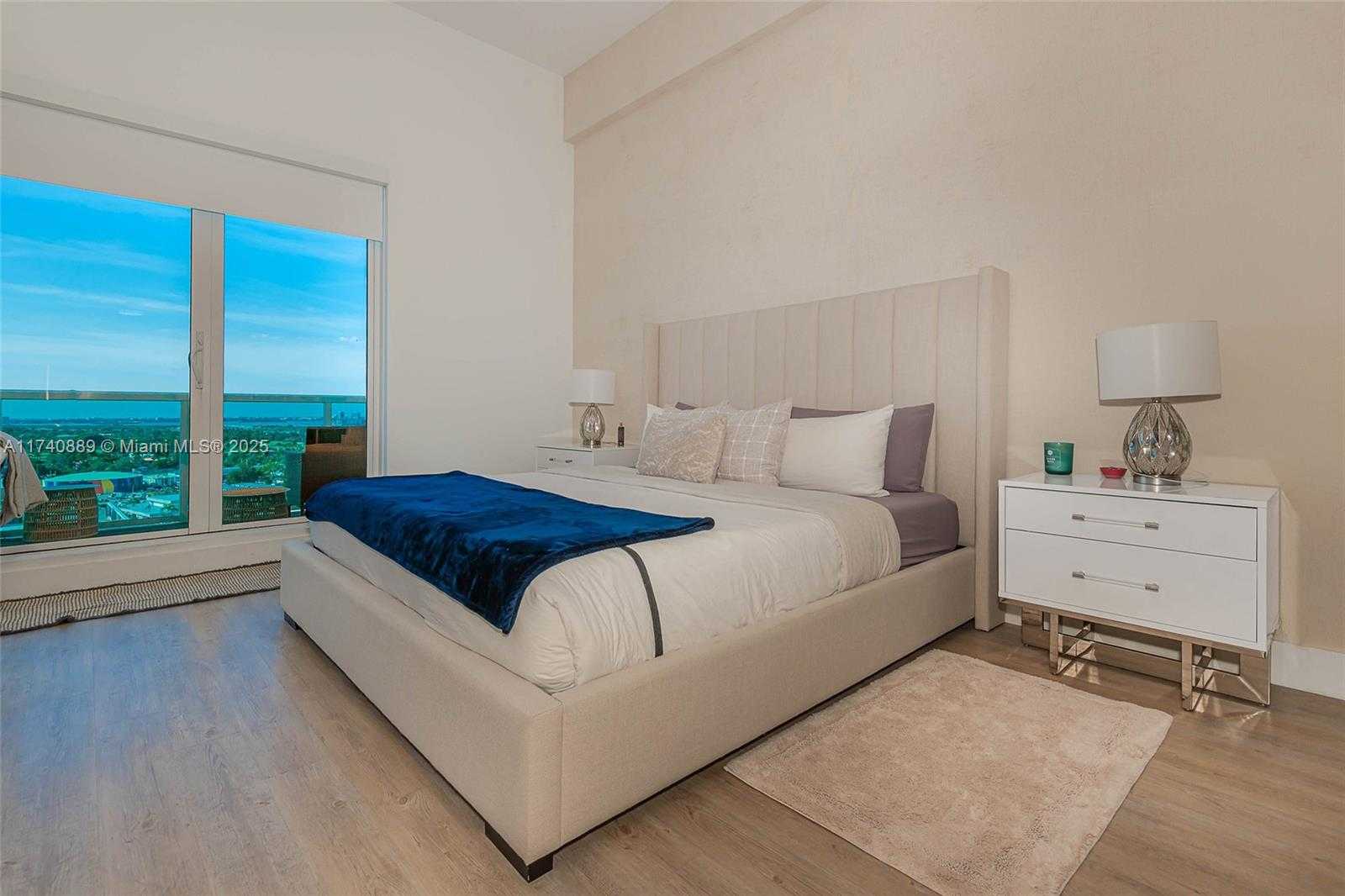 Small Image of 2301 COLLINS AVE #1630, Miami Beach Number 8