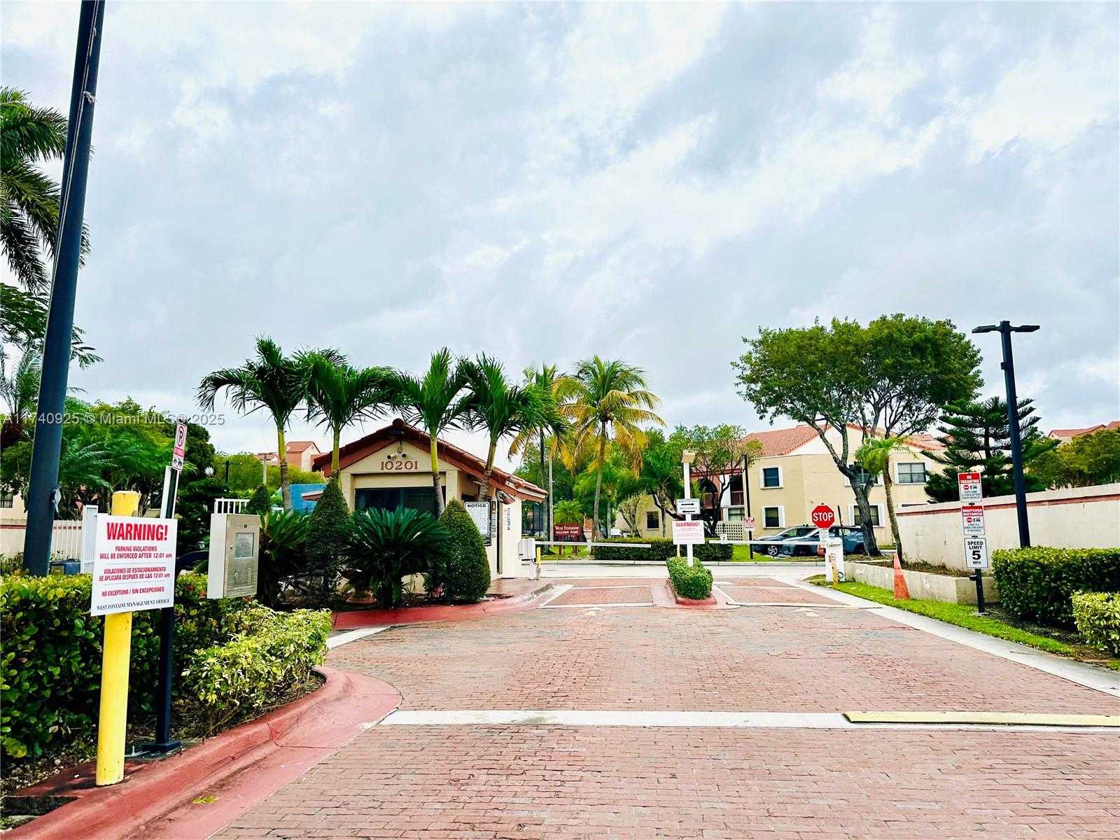 Small Image of 10245 NORTH WEST 9TH ST CIR #206-9, Miami Number 12