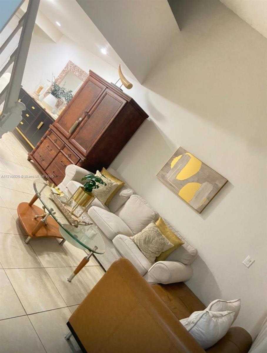 Small Image of 10245 NORTH WEST 9TH ST CIR #206-9, Miami Number 2