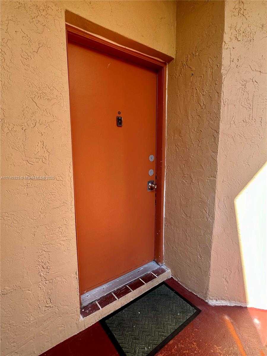 Small Image of 10245 NORTH WEST 9TH ST CIR #206-9, Miami Number 7