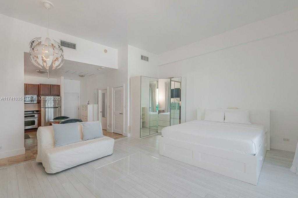 Small Image of 2301 COLLINS AVE #1629, Miami Beach Number 12