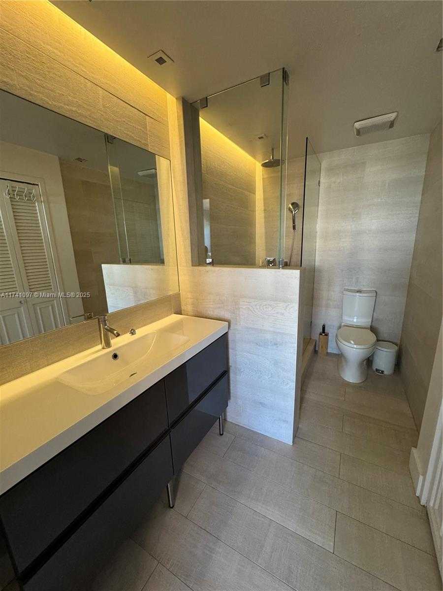 Small Image of 9381 EAST BAY HARBOR DR #301S, Bay Harbor Islands Number 14