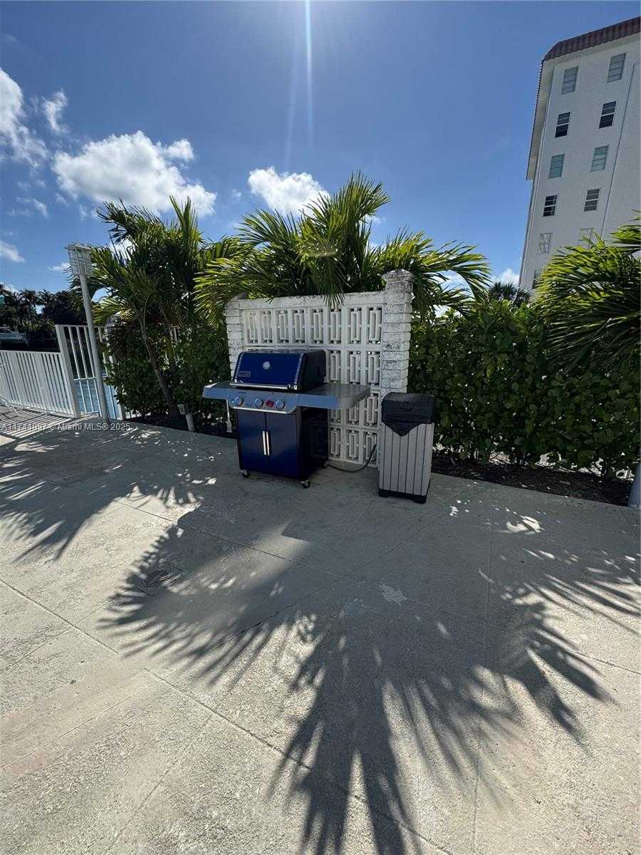 Small Image of 9381 EAST BAY HARBOR DR #301S, Bay Harbor Islands Number 17
