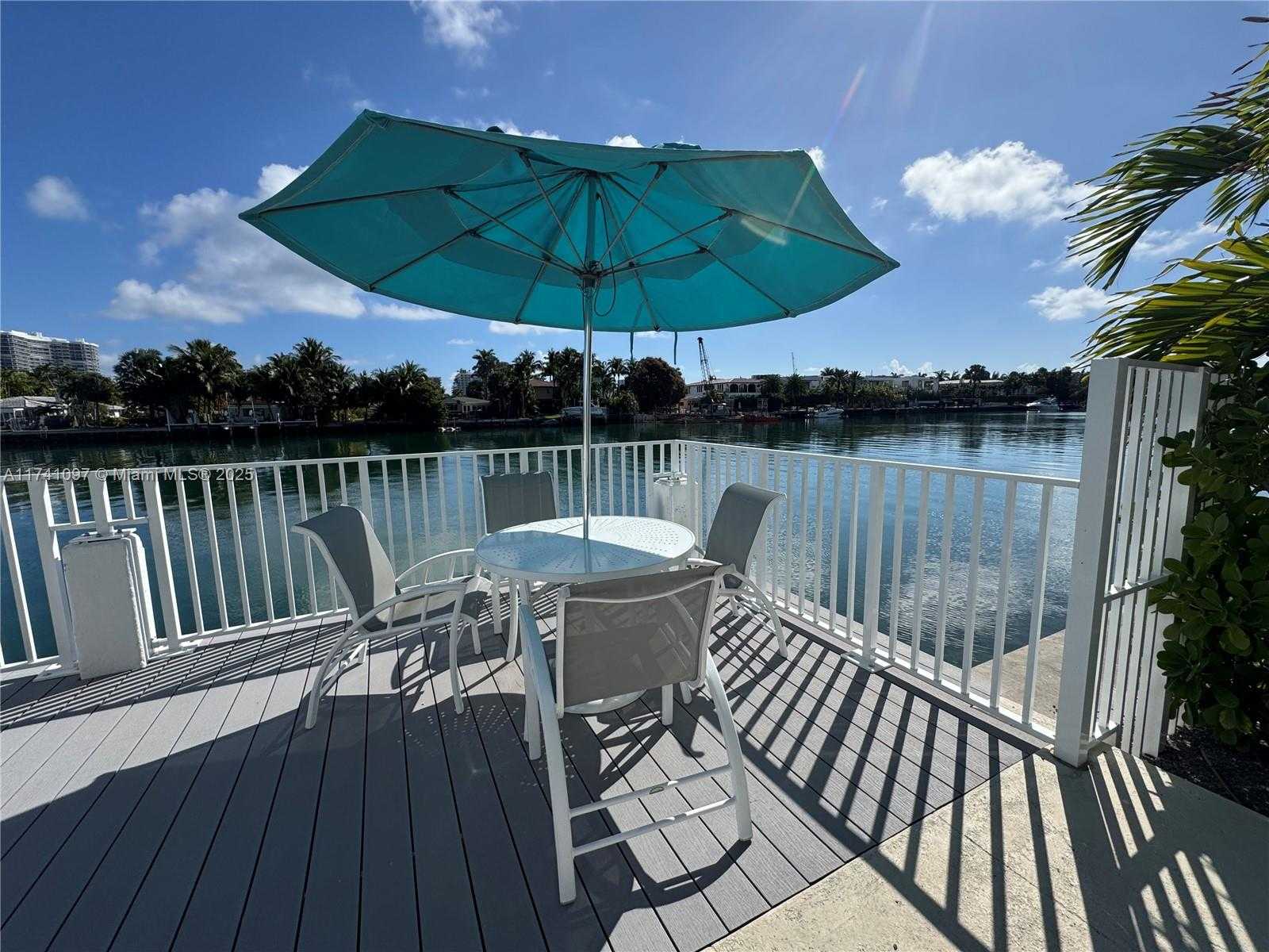 Small Image of 9381 EAST BAY HARBOR DR #301S, Bay Harbor Islands Number 25