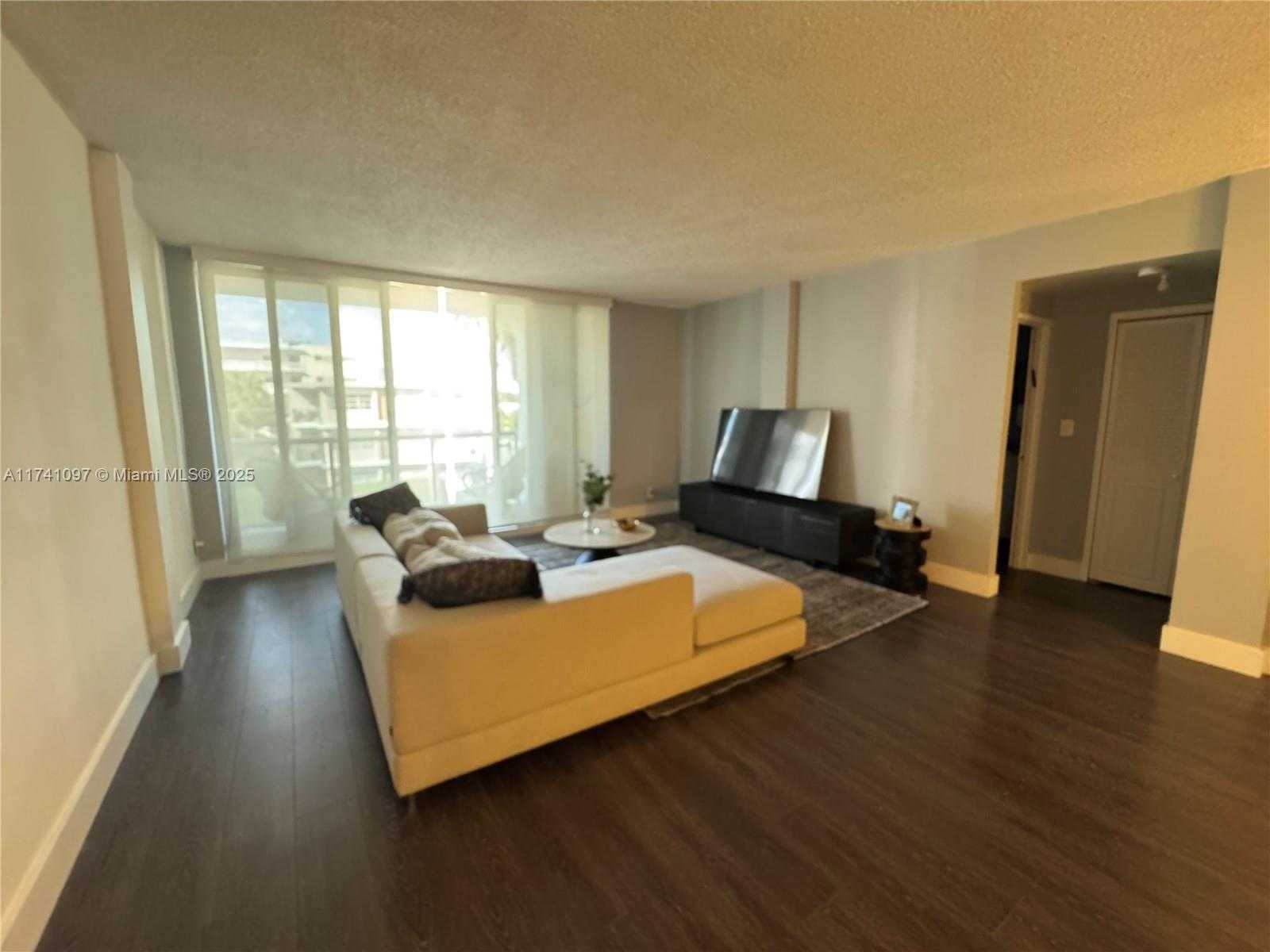 Small Image of 9381 EAST BAY HARBOR DR #301S, Bay Harbor Islands Number 8
