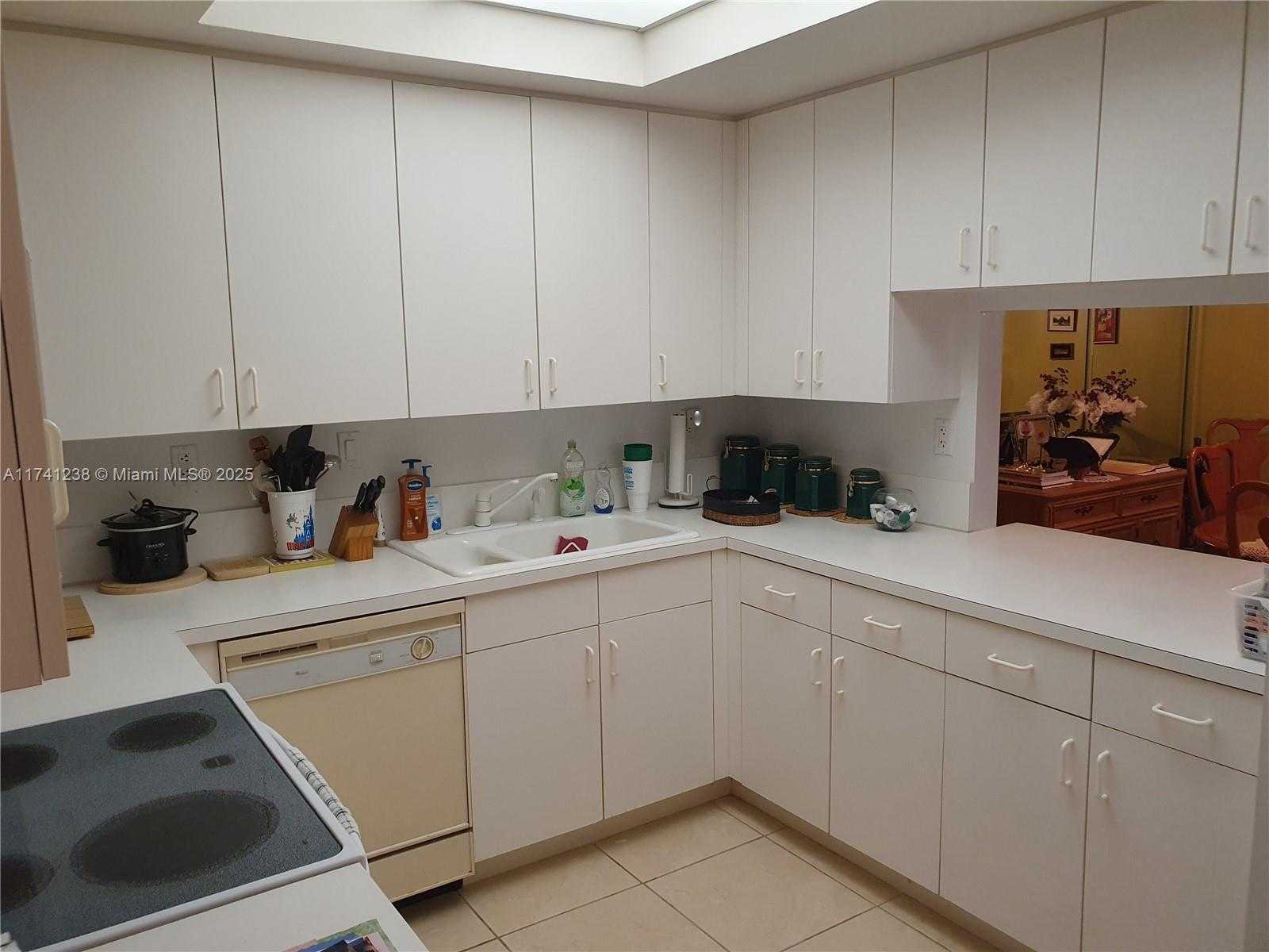 Small Image of 9755 NORTH WEST 52ND ST #502, Doral Number 3