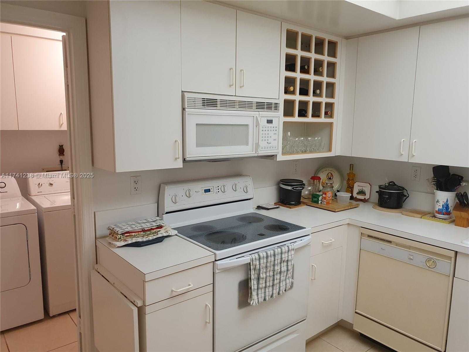 Small Image of 9755 NORTH WEST 52ND ST #502, Doral Number 36