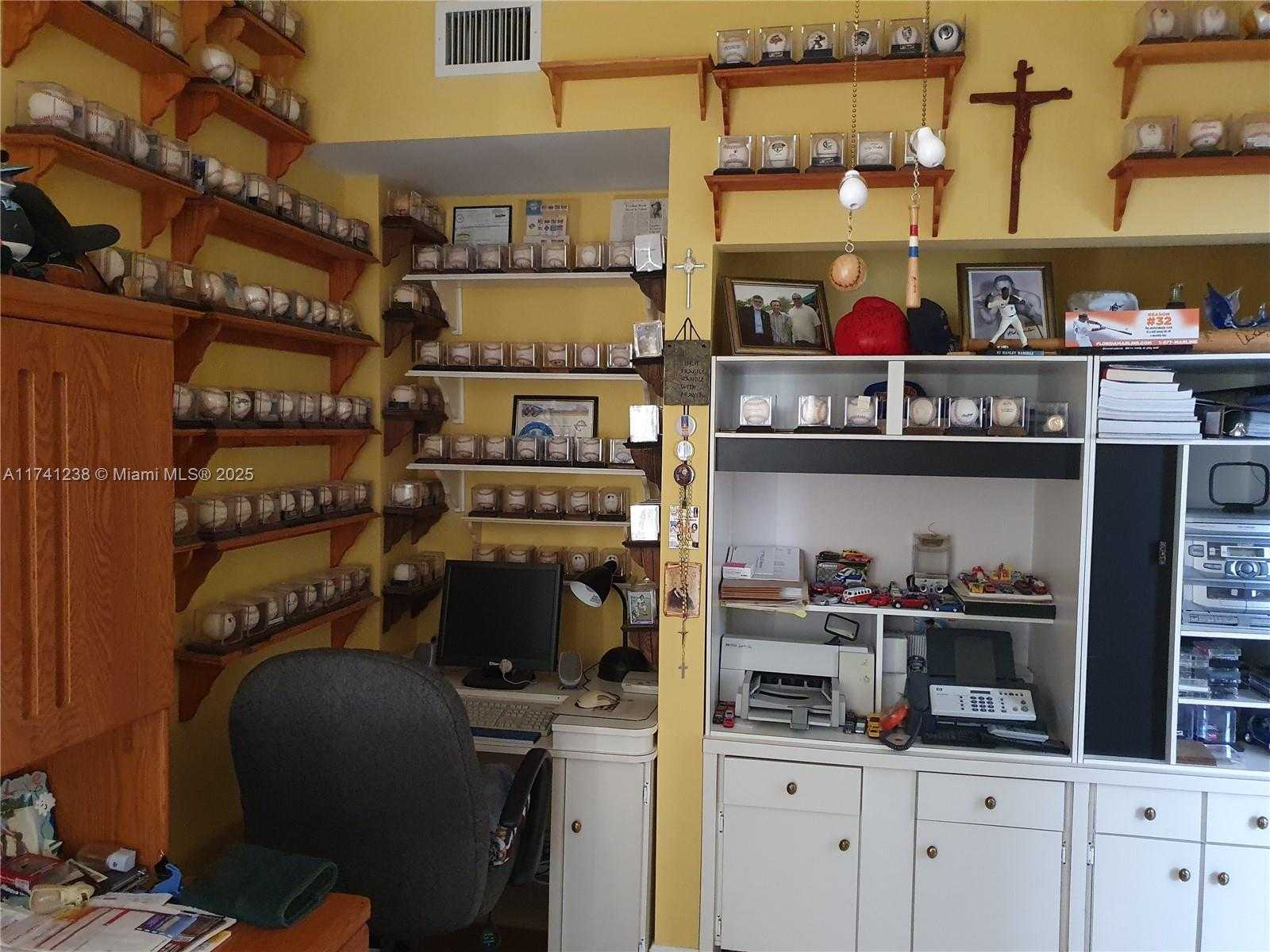 Small Image of 9755 NORTH WEST 52ND ST #502, Doral Number 5