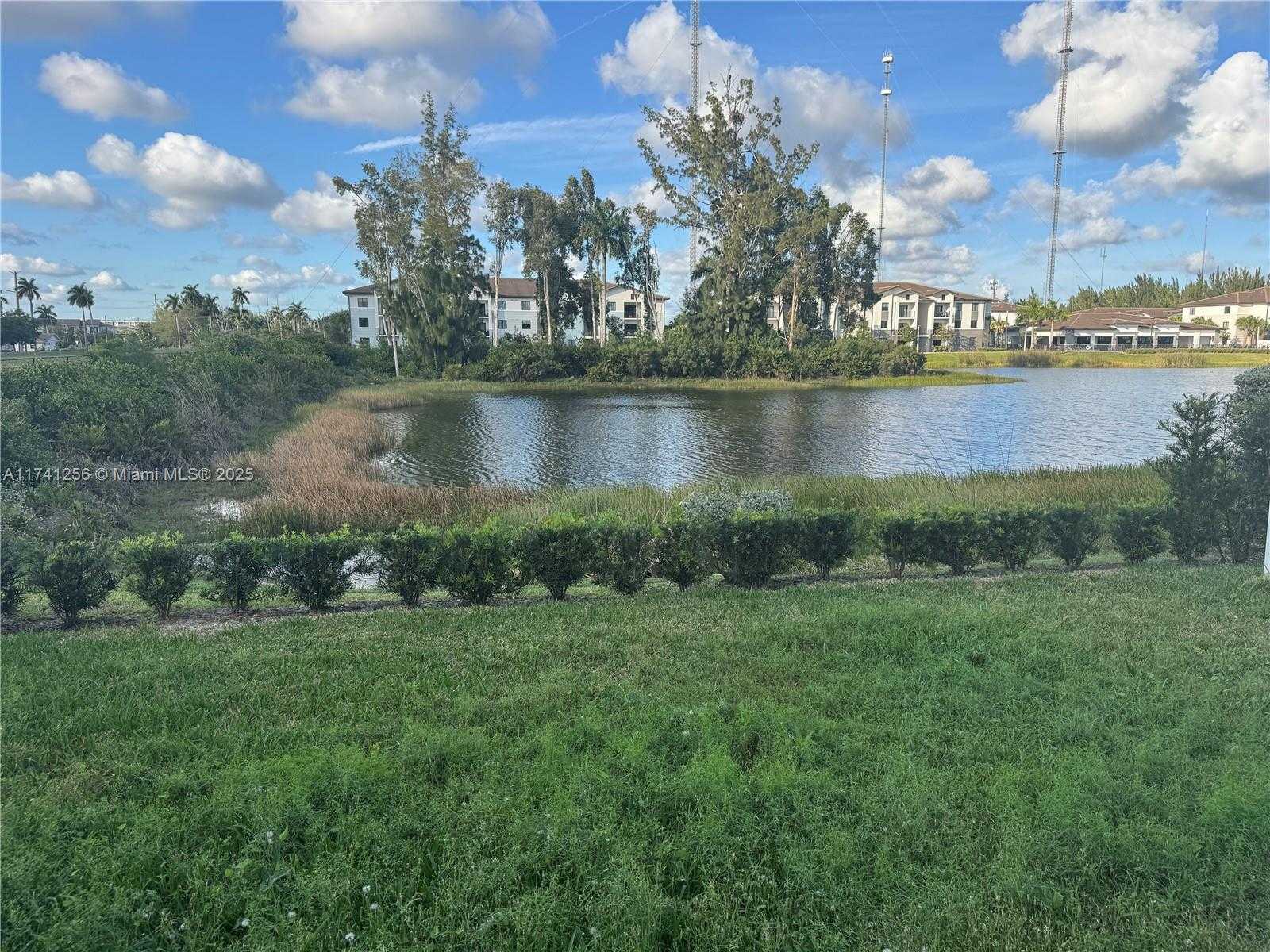 Small Image of 631 NORTH WEST 204TH ST, Miami Gardens Number 14