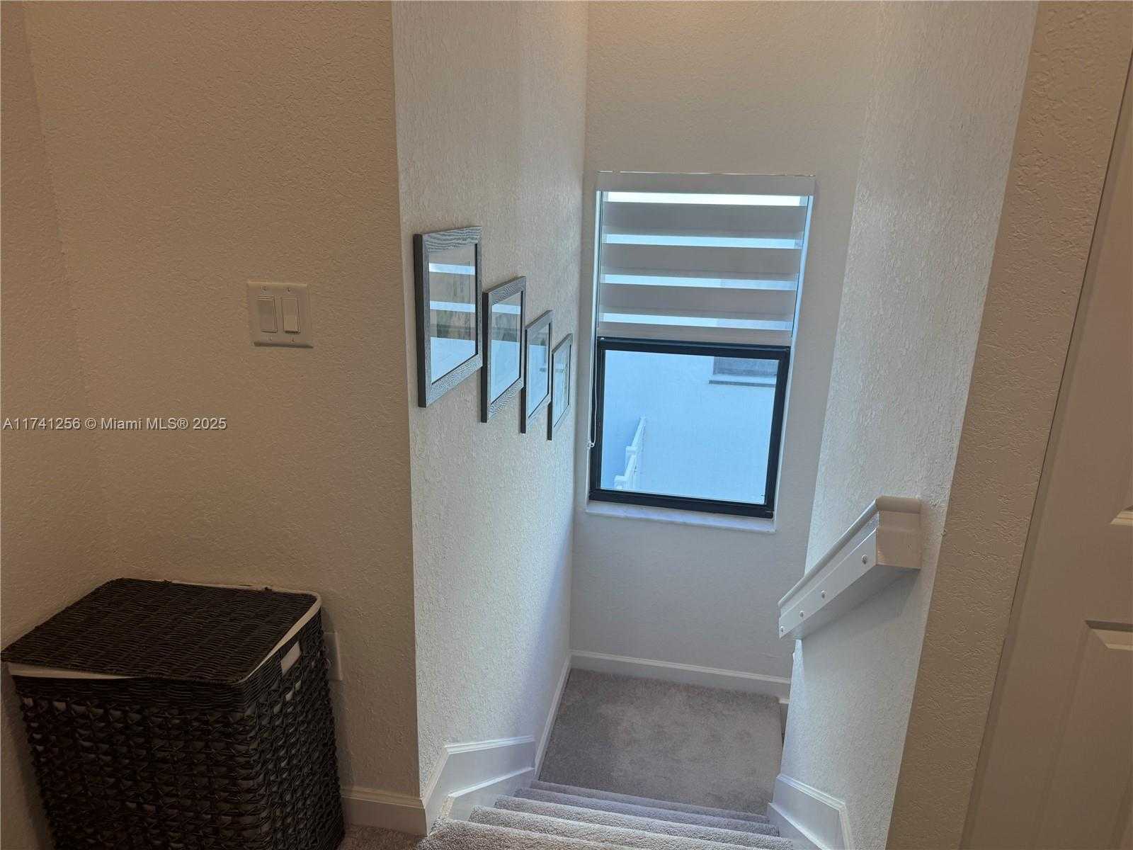 Small Image of 631 NORTH WEST 204TH ST, Miami Gardens Number 34