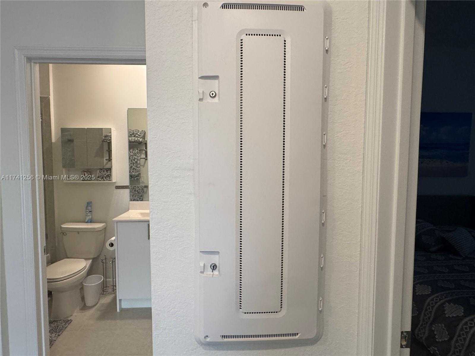 Small Image of 631 NORTH WEST 204TH ST, Miami Gardens Number 37