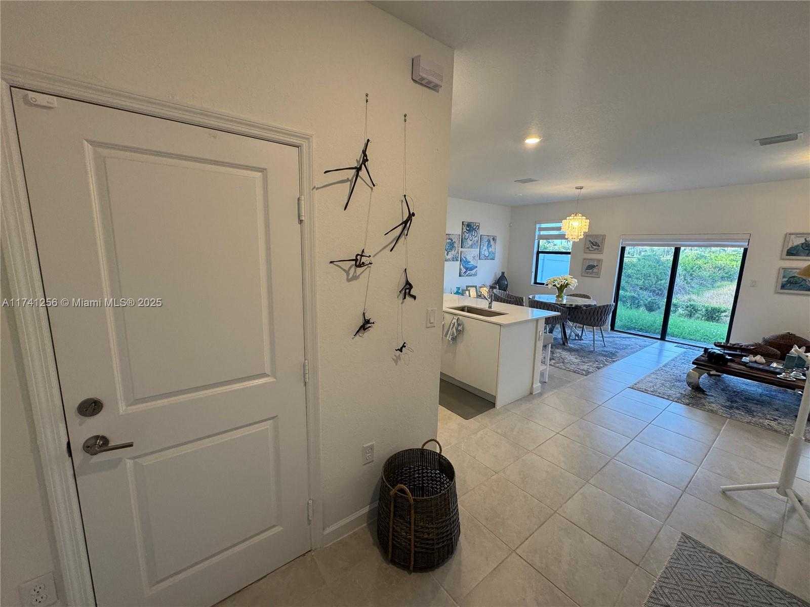 Small Image of 631 NORTH WEST 204TH ST, Miami Gardens Number 4