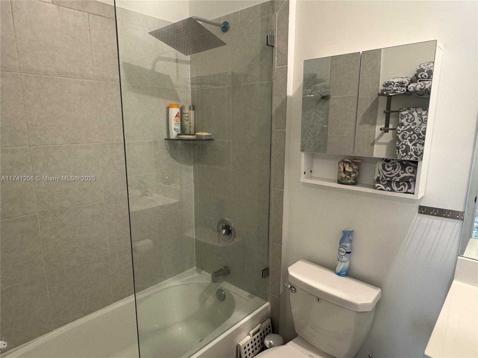 Small Image of 631 NORTH WEST 204TH ST, Miami Gardens Number 41