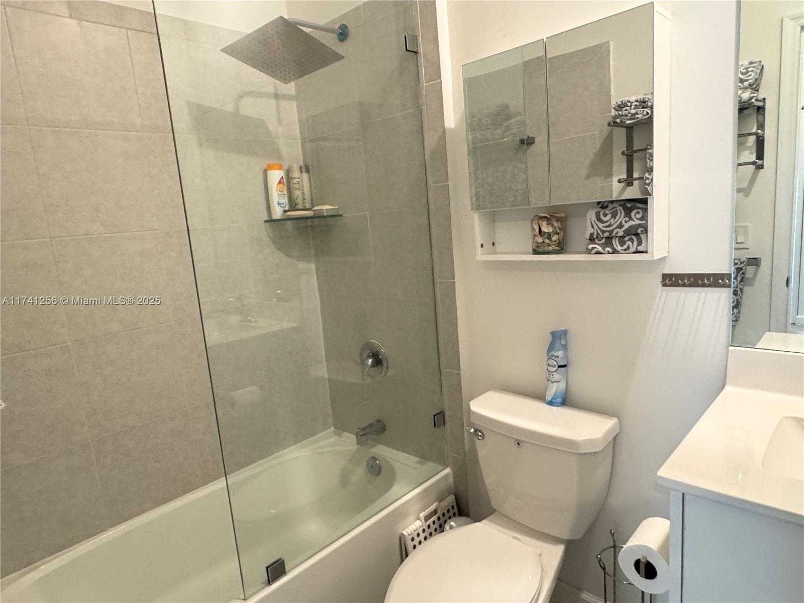 Small Image of 631 NORTH WEST 204TH ST, Miami Gardens Number 43
