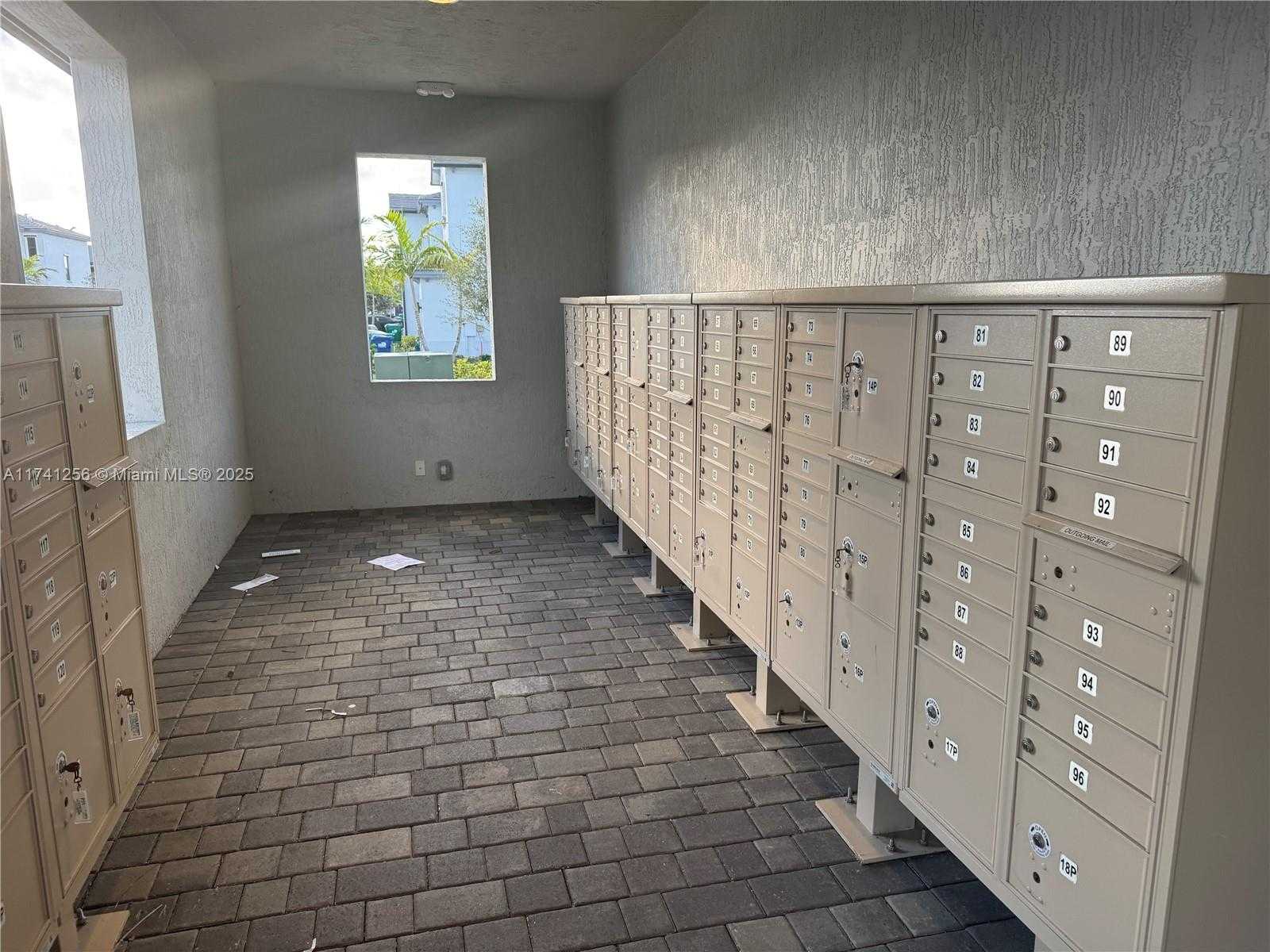 Small Image of 631 NORTH WEST 204TH ST, Miami Gardens Number 54