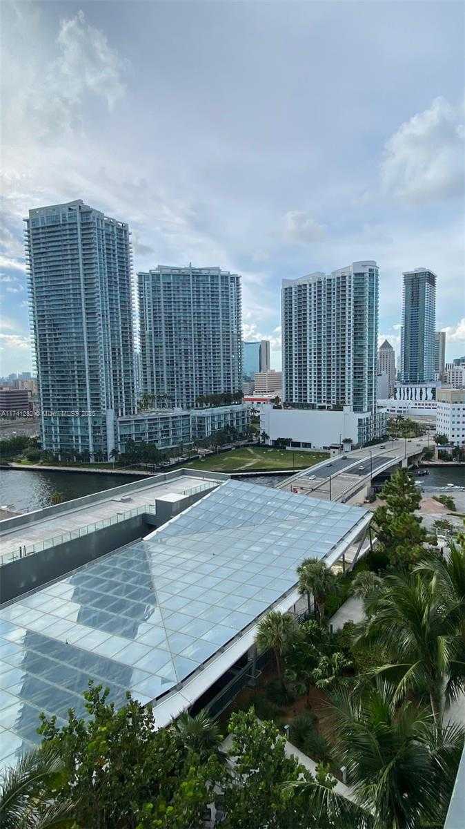 Small Image of 68 SOUTH EAST 6TH ST #1402, Miami Number 16