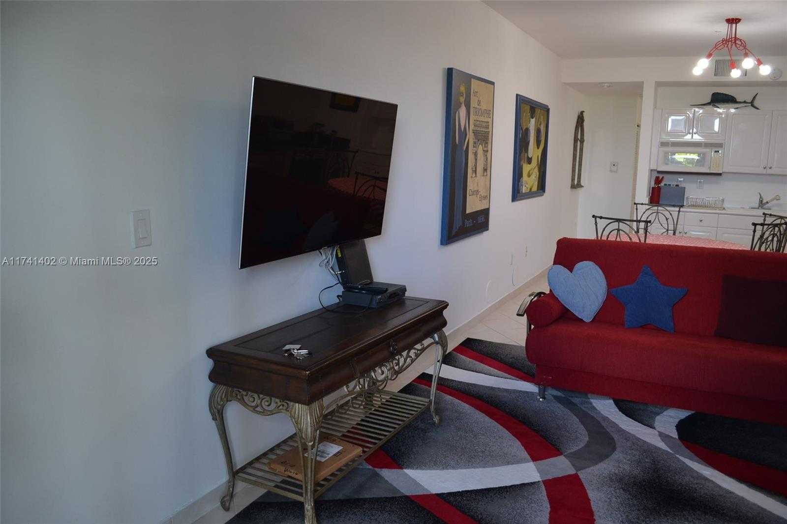Small Image of 16711 COLLINS AVE #BC-10, Sunny Isles Beach Number 4