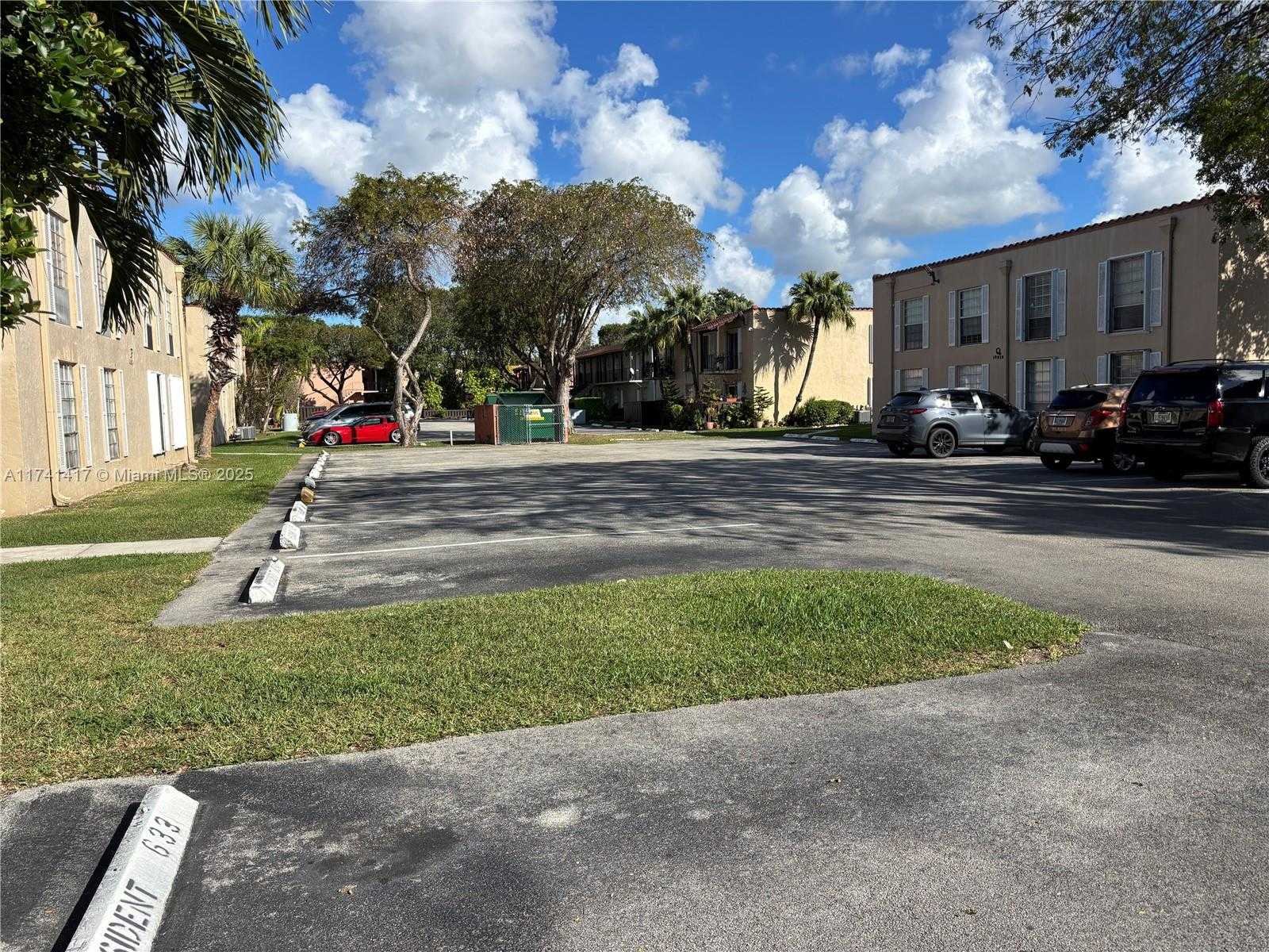 Small Image of 10806 NORTH KENDALL DR #P-26, Miami Number 19