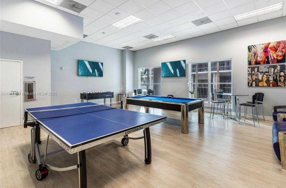 Small Image of 1800 NORTH BAYSHORE DR #4108, Miami Number 23