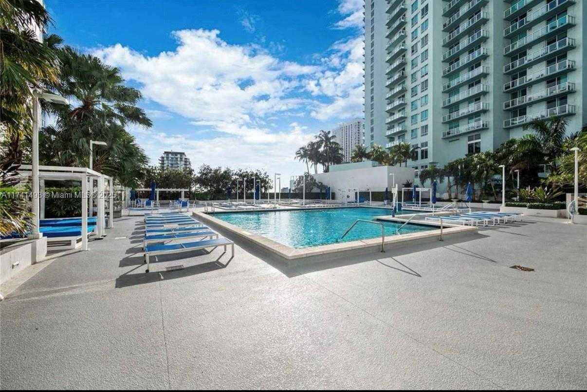 Small Image of 1800 NORTH BAYSHORE DR #4108, Miami Number 25