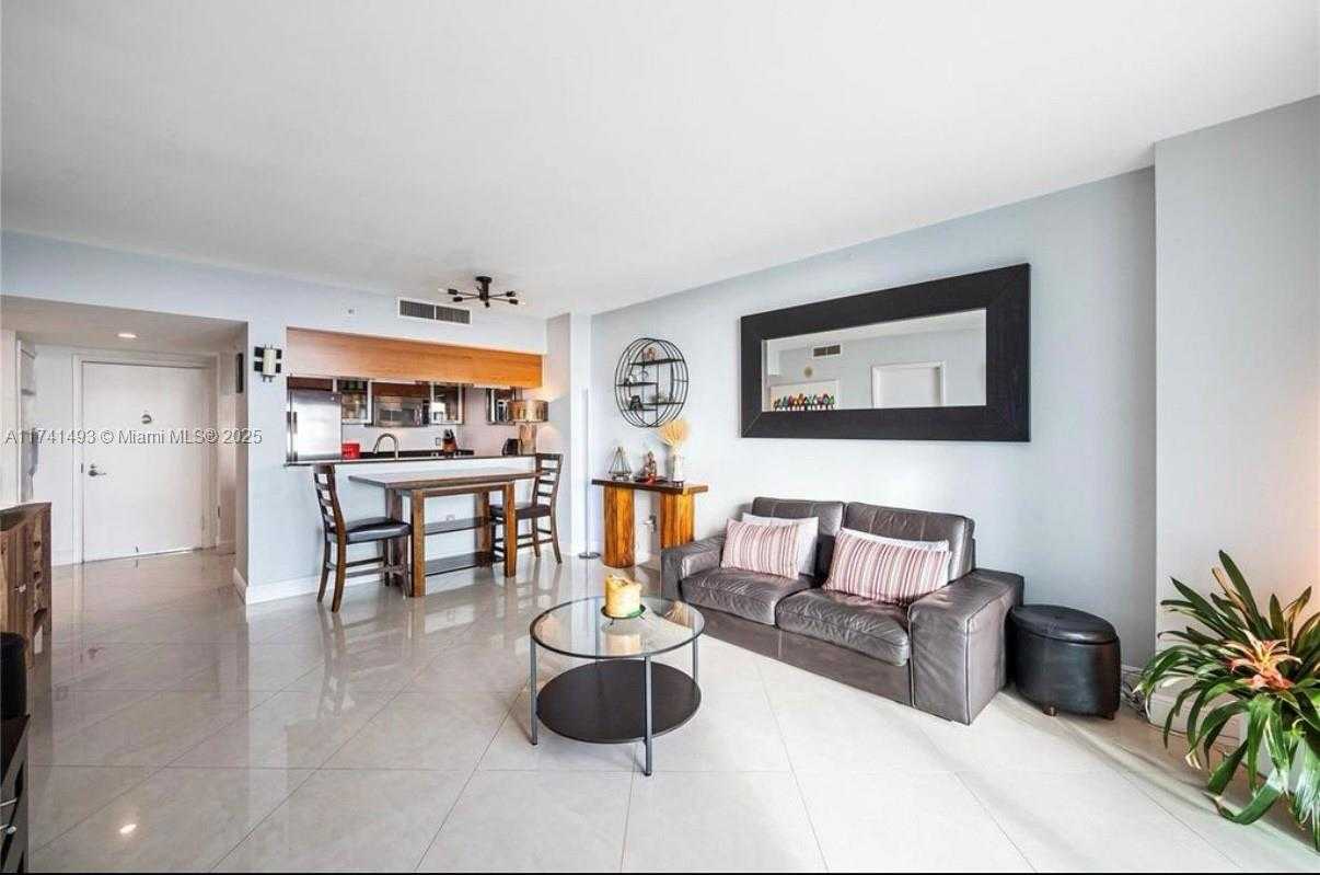 Small Image of 1800 NORTH BAYSHORE DR #4108, Miami Number 9