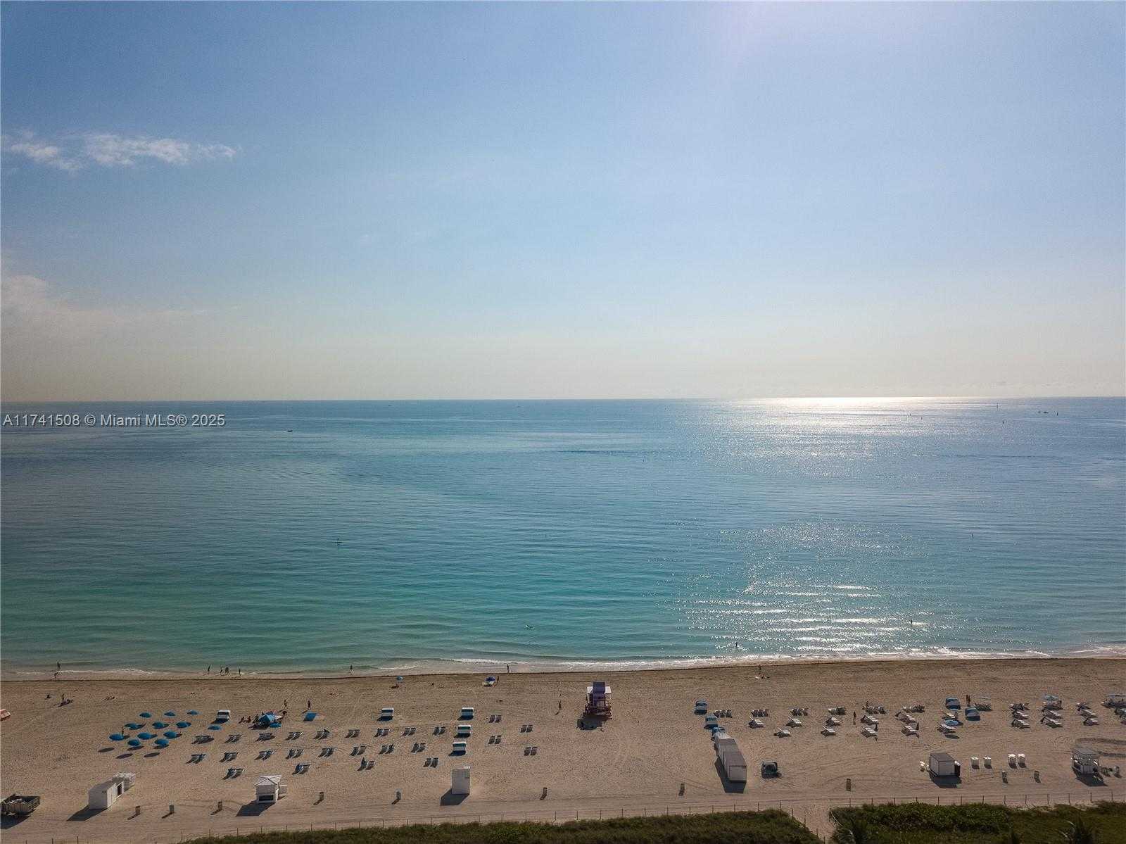 Small Image of 50 SOUTH POINTE DR #2004, Miami Beach Number 34
