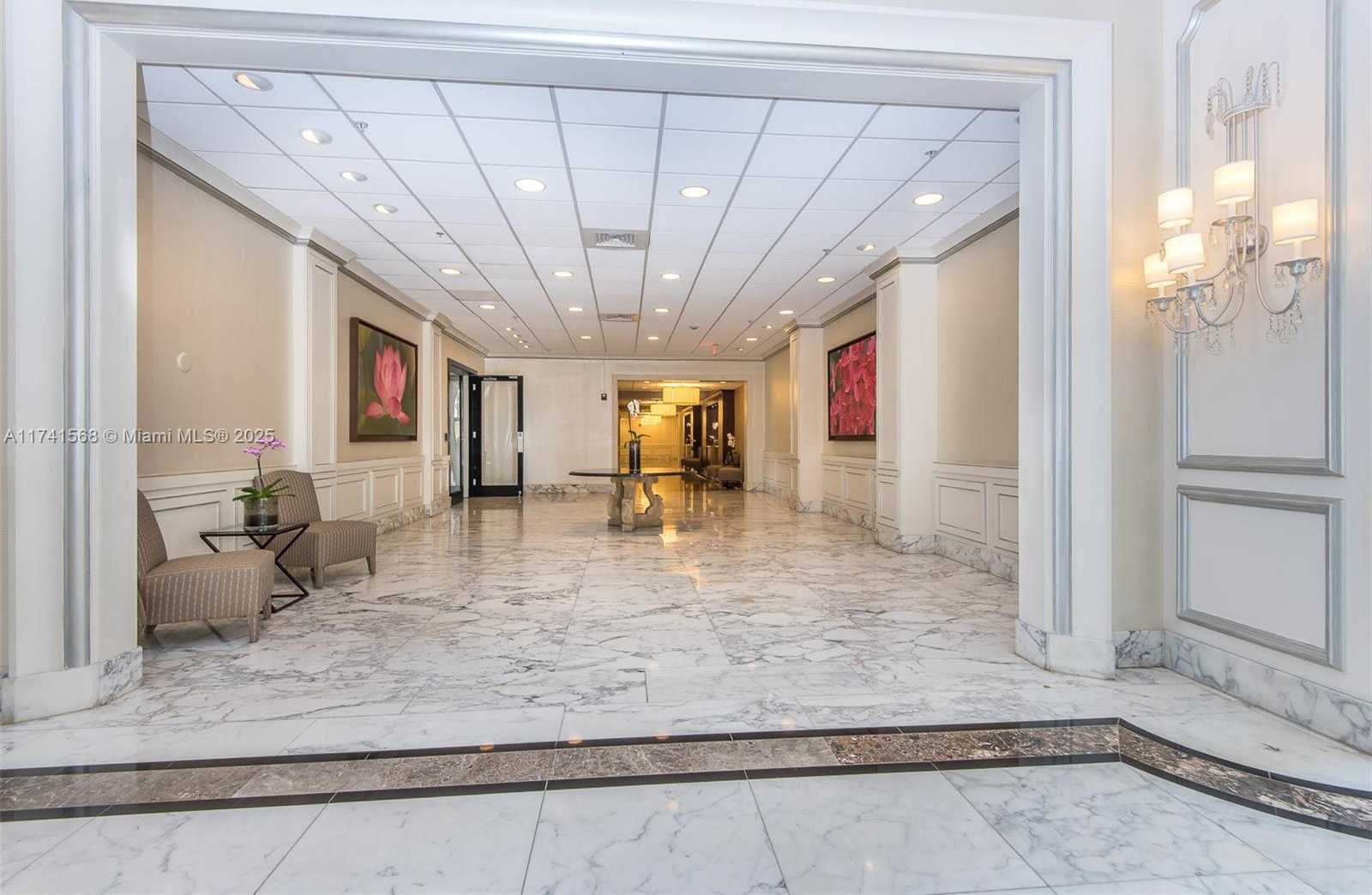Small Image of 5600 COLLINS AVE #11A, Miami Beach Number 23
