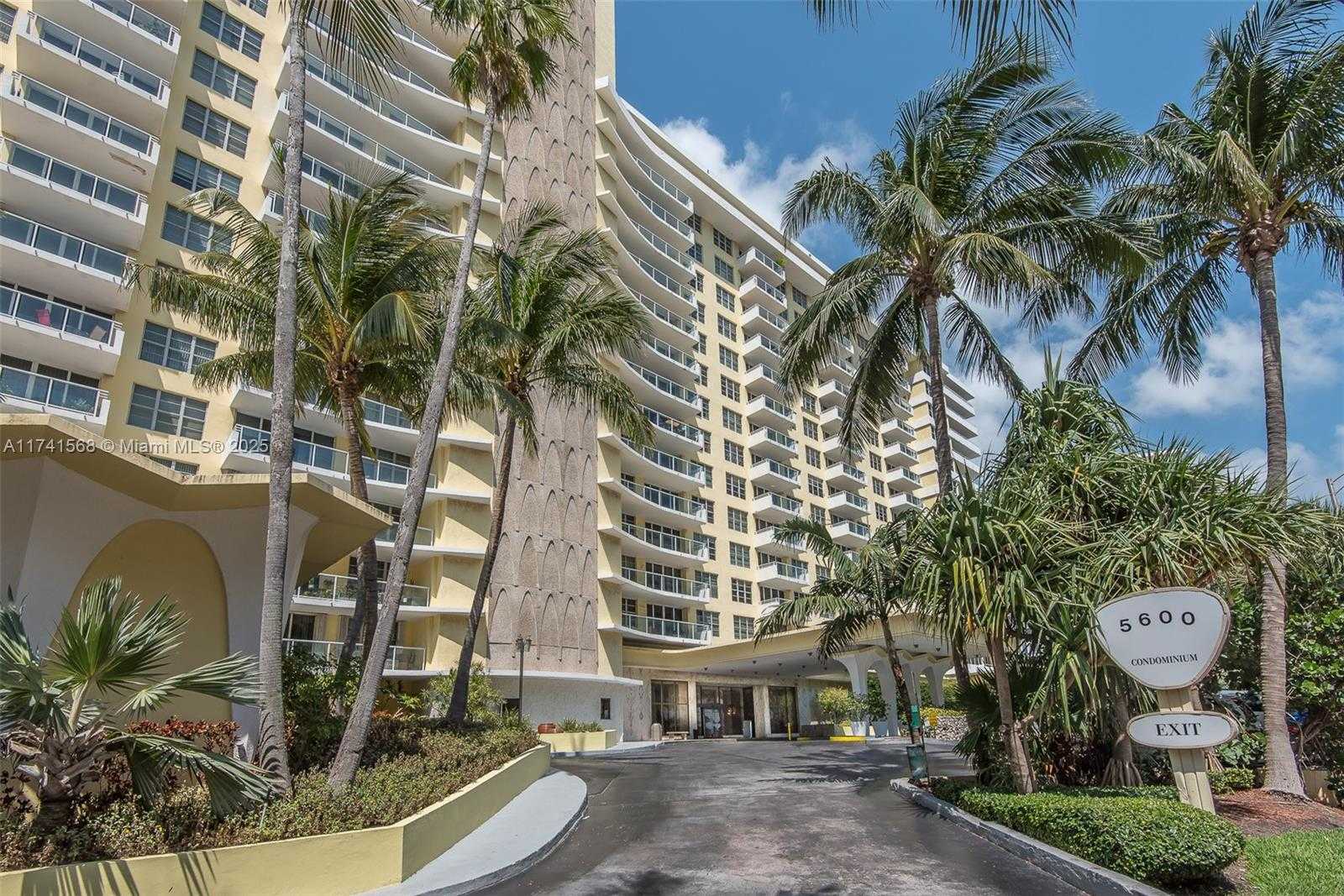 Small Image of 5600 COLLINS AVE #11A, Miami Beach Number 33
