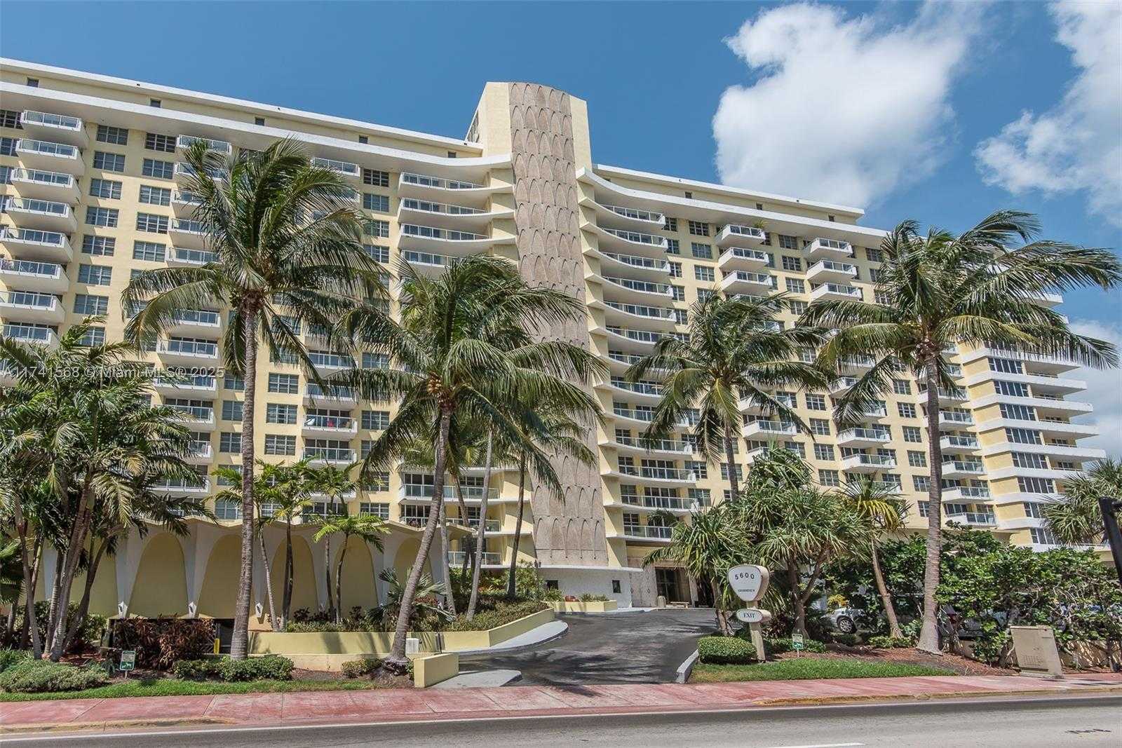 Small Image of 5600 COLLINS AVE #11A, Miami Beach Number 34