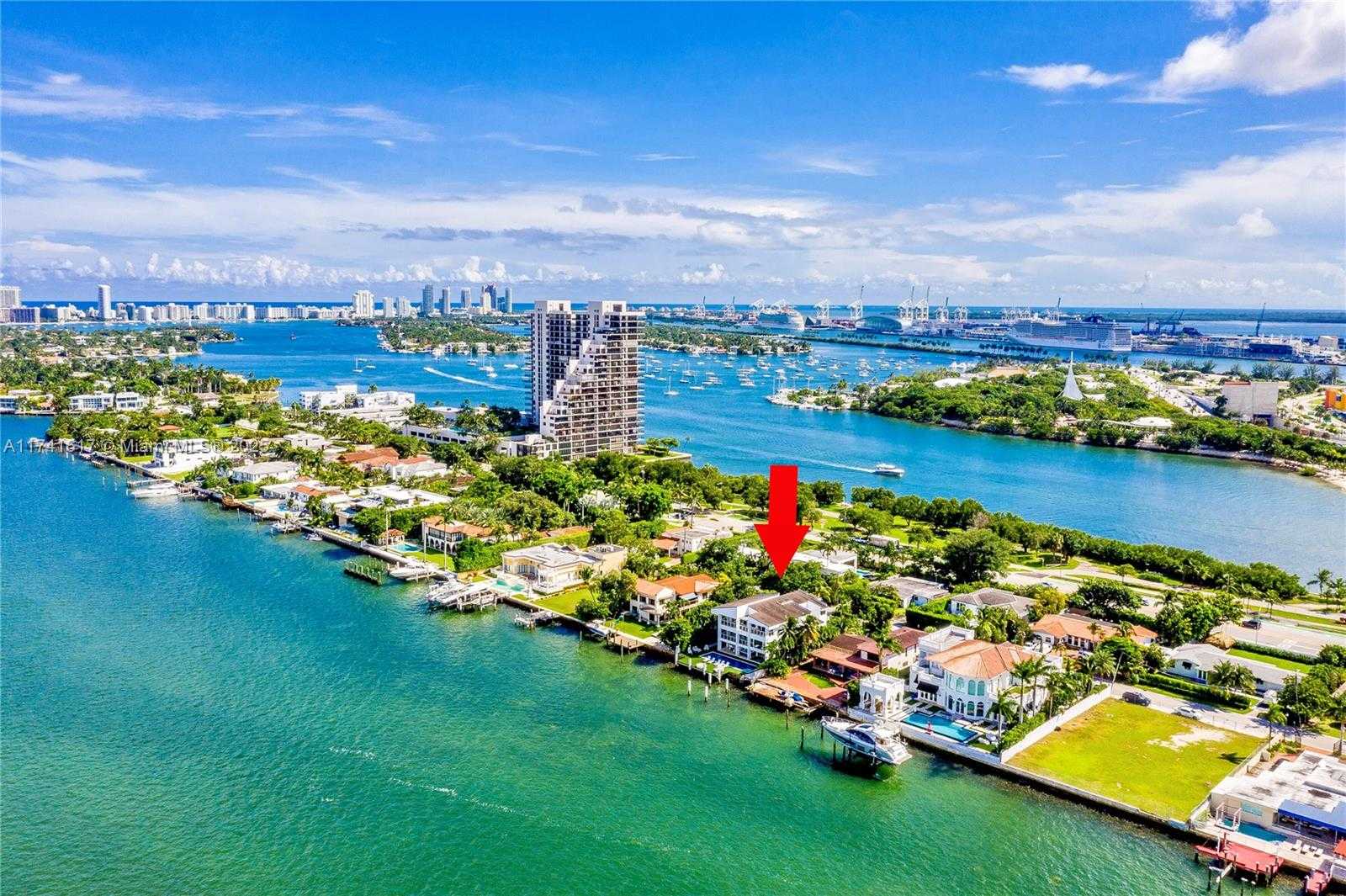 Small Image of 891 NORTH VENETIAN DR, Miami Number 54
