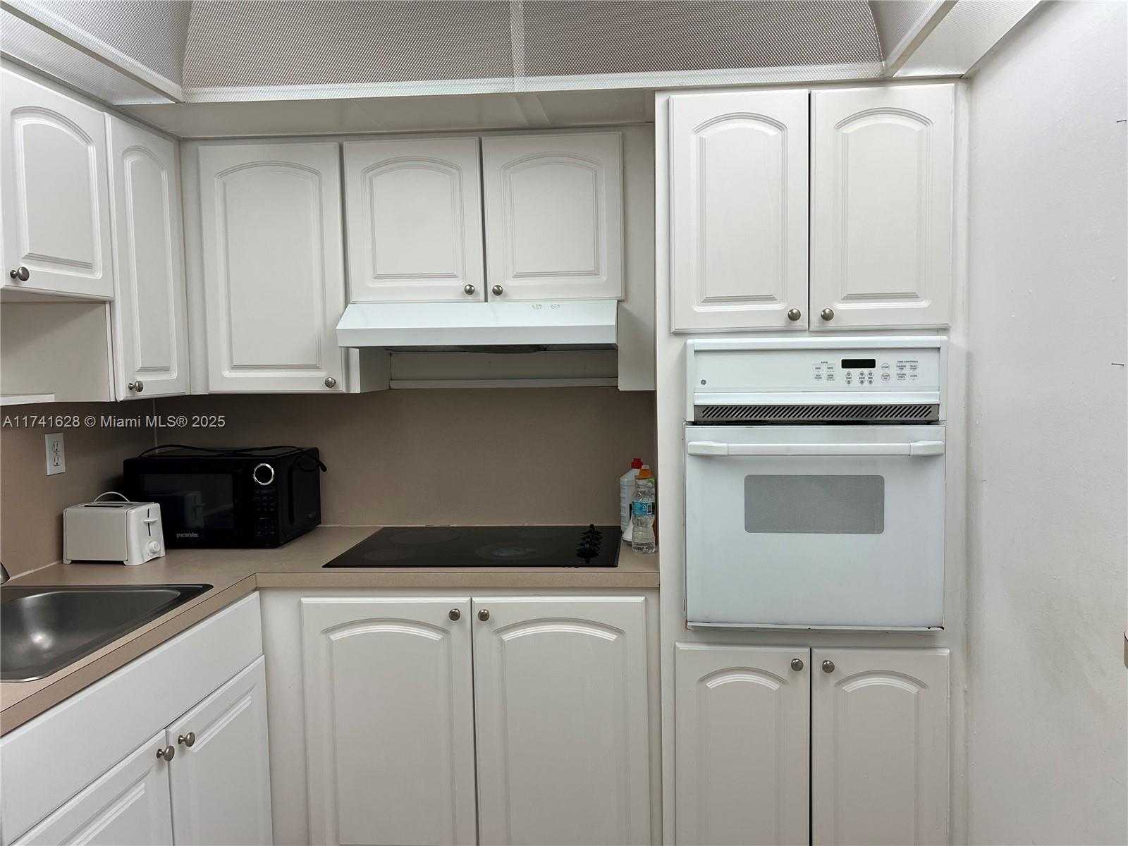 Small Image of 19380 COLLINS AVE #418, Sunny Isles Beach Number 15