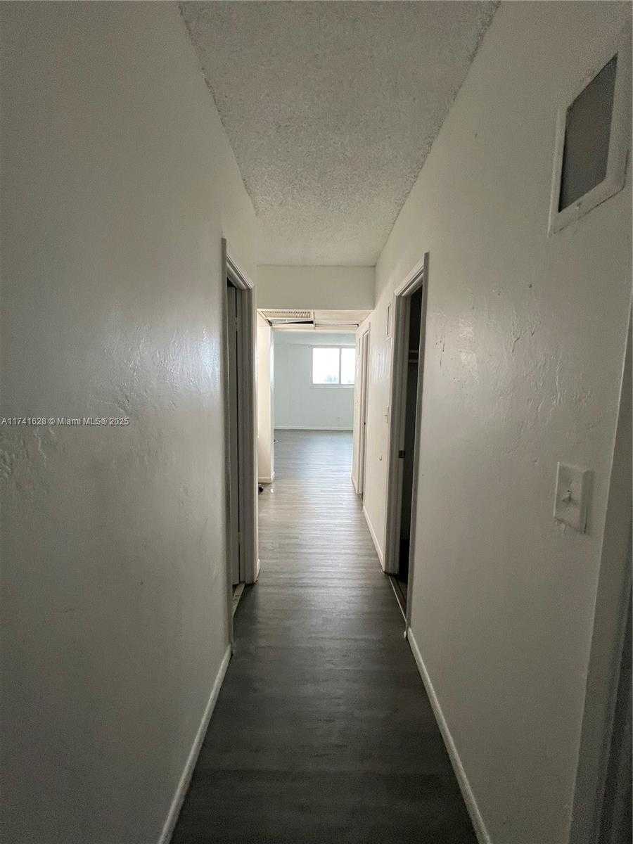 Small Image of 19380 COLLINS AVE #418, Sunny Isles Beach Number 25