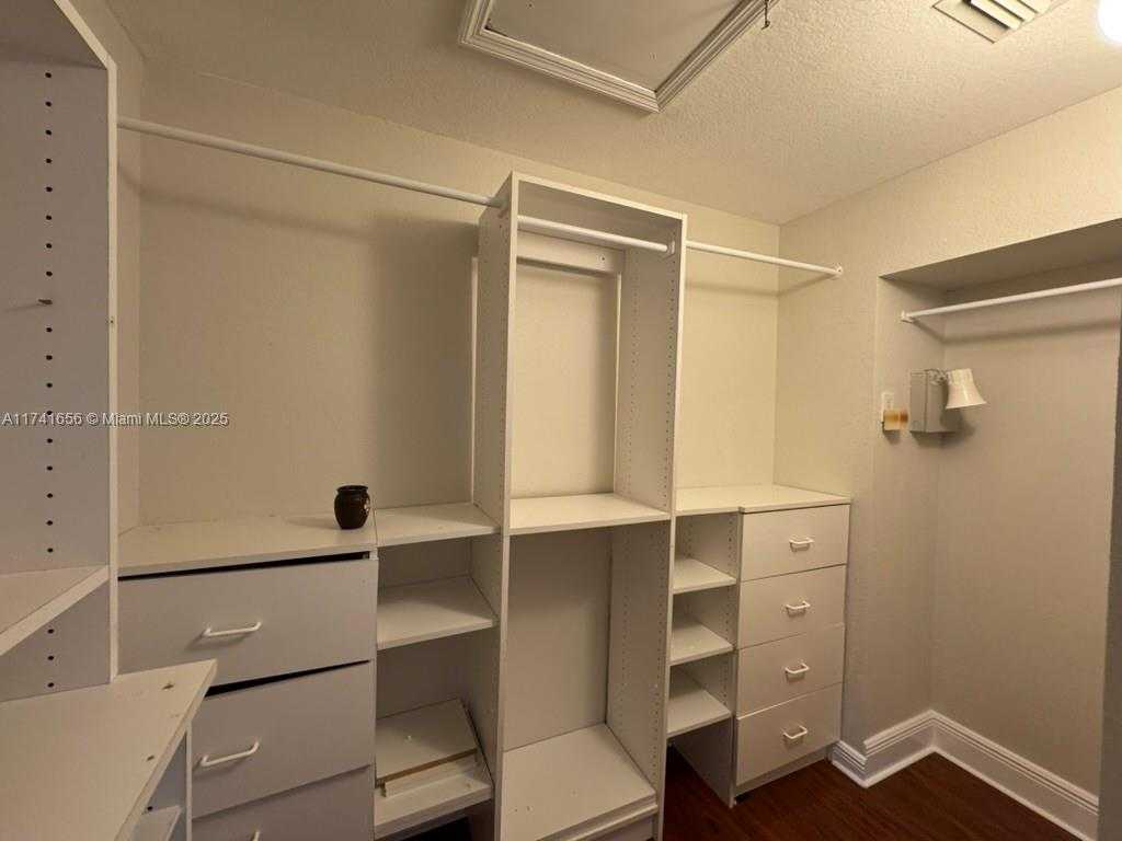 Small Image of 8968 WEST FLAGLER ST #9, Miami Number 5