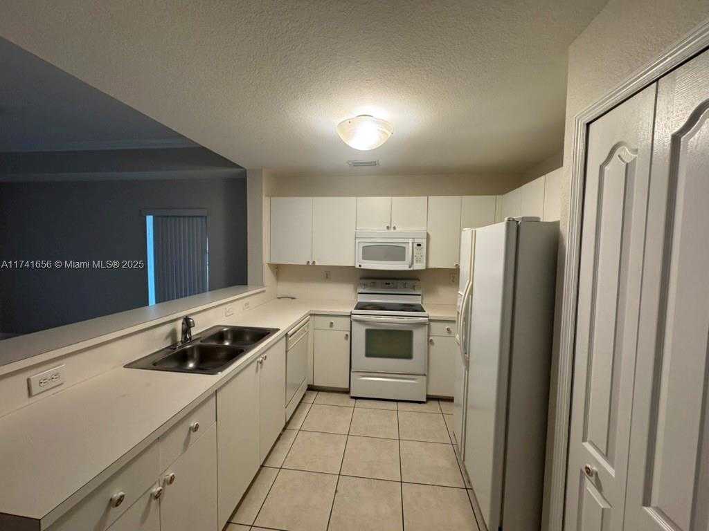 Small Image of 8968 WEST FLAGLER ST #9, Miami Number 6