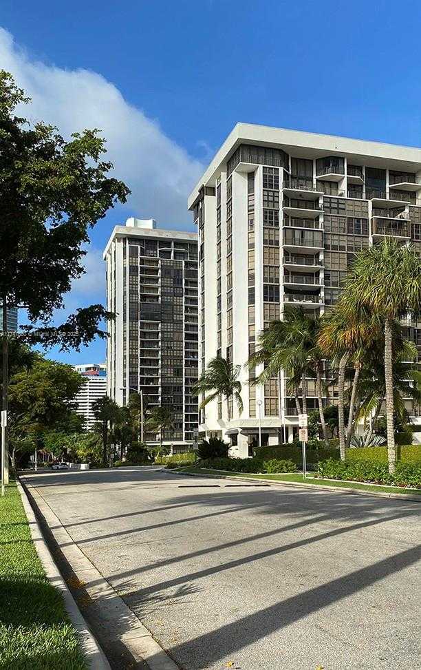 Small Image of 1915 BRICKELL AVE #CC6, Miami Number 10