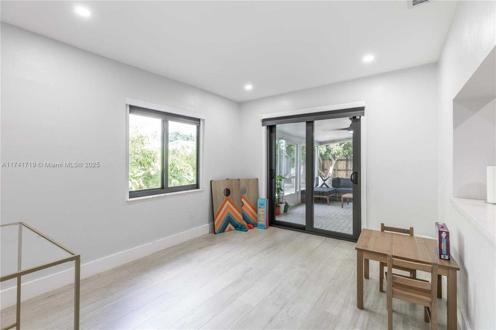 Small Image of 19421 NORTH EAST 18TH CT, Miami Number 20