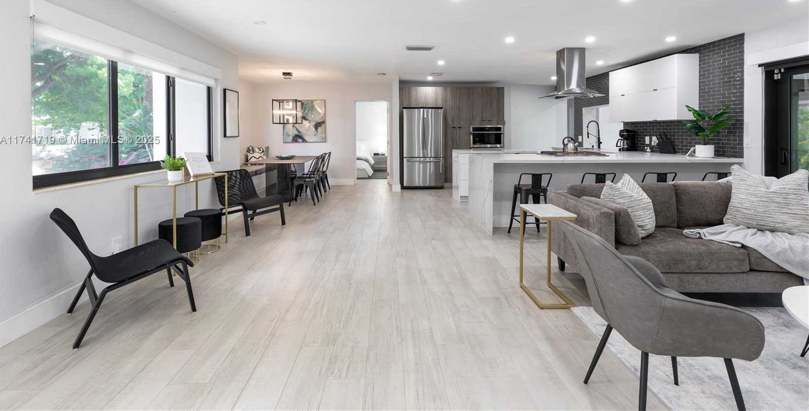 Small Image of 19421 NORTH EAST 18TH CT, Miami Number 6