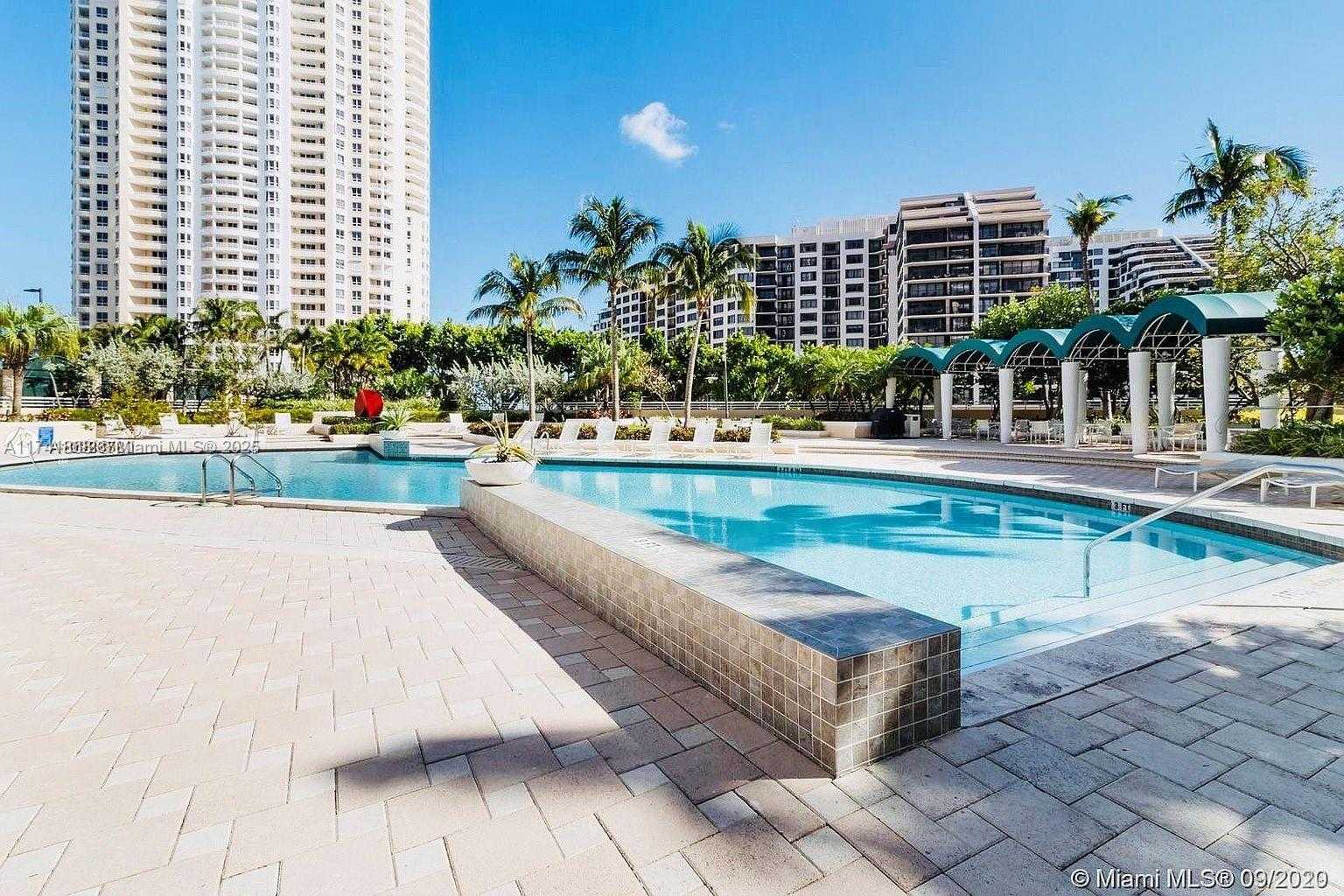 Small Image of 888 BRICKELL KEY DR #600, Miami Number 19