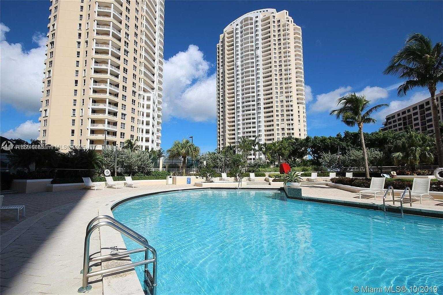 Small Image of 888 BRICKELL KEY DR #600, Miami Number 2
