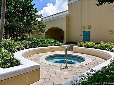 Small Image of 888 BRICKELL KEY DR #600, Miami Number 20