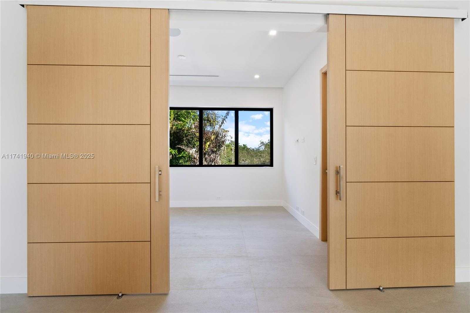 Small Image of 801 SOUTH EAST 11TH CT, Fort Lauderdale Number 26