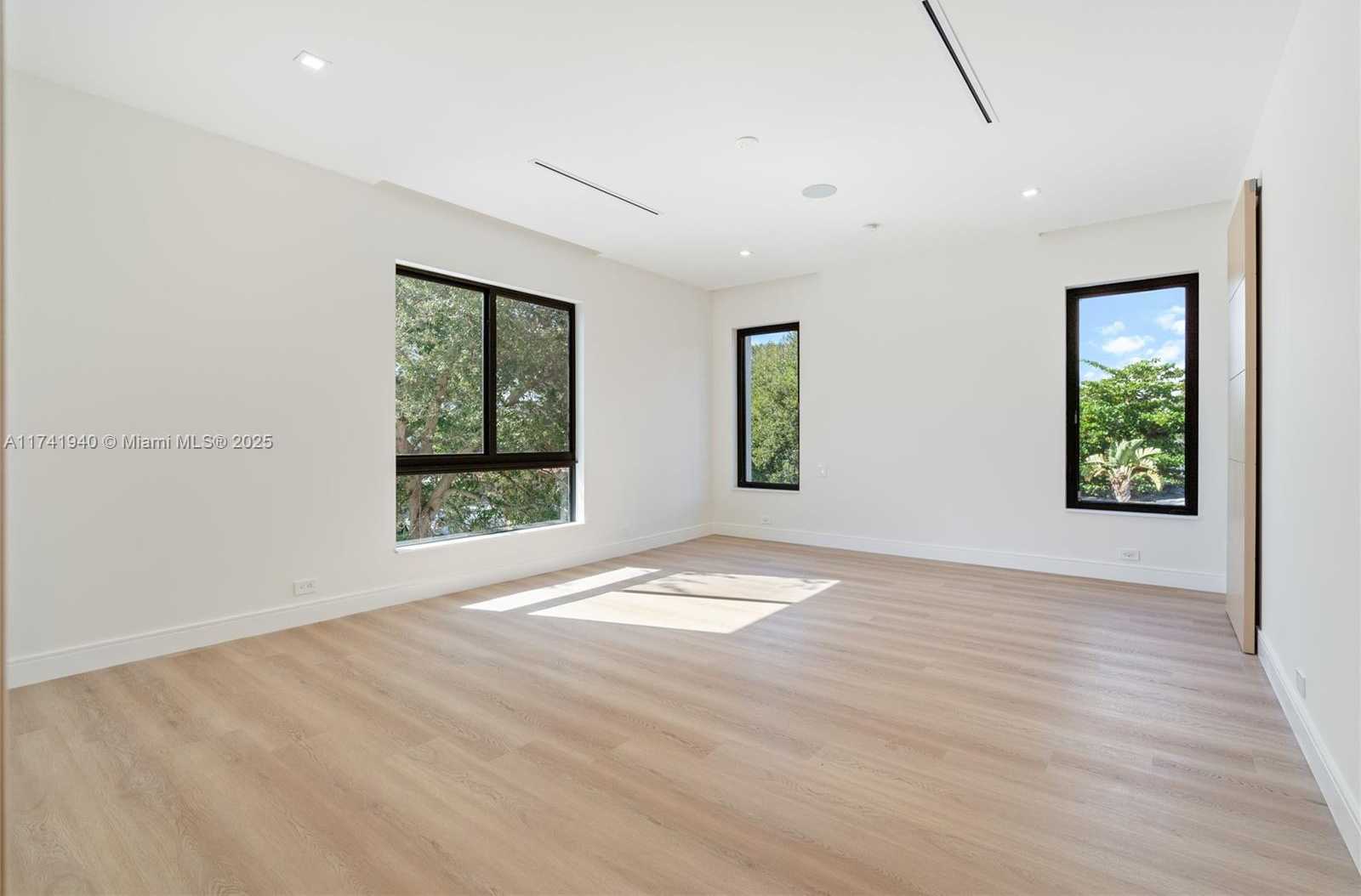 Small Image of 801 SOUTH EAST 11TH CT, Fort Lauderdale Number 37