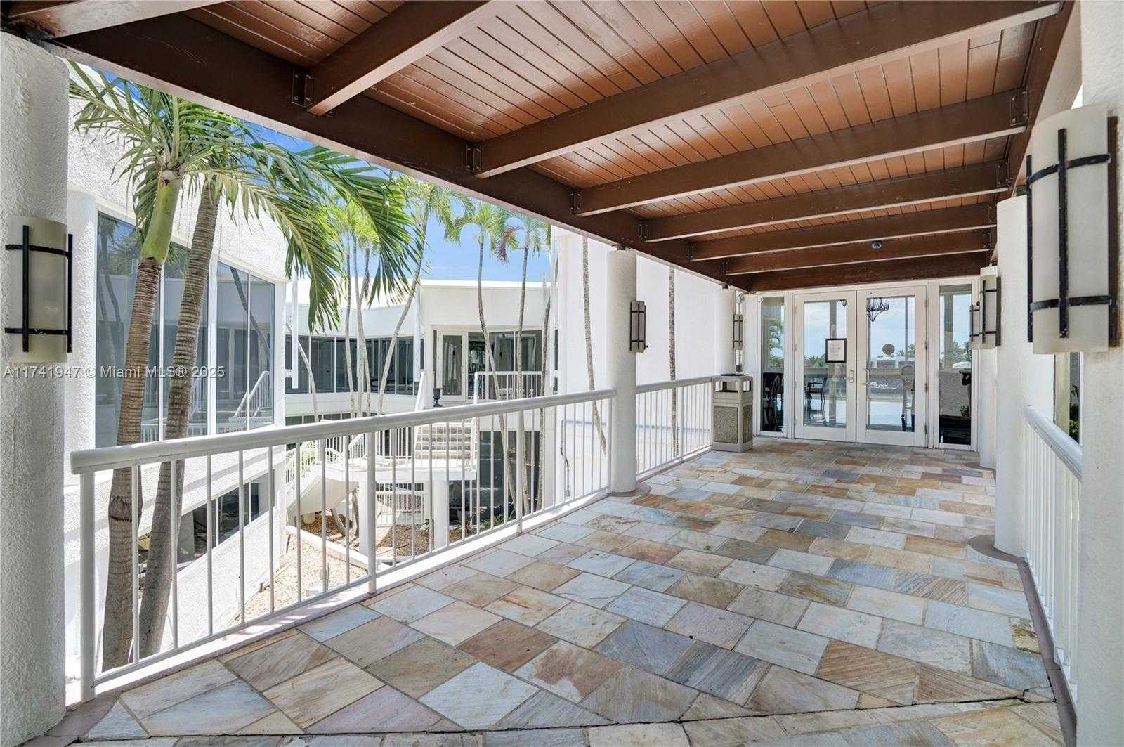 Small Image of 20281 EAST COUNTRY CLUB DR #801, Aventura Number 34