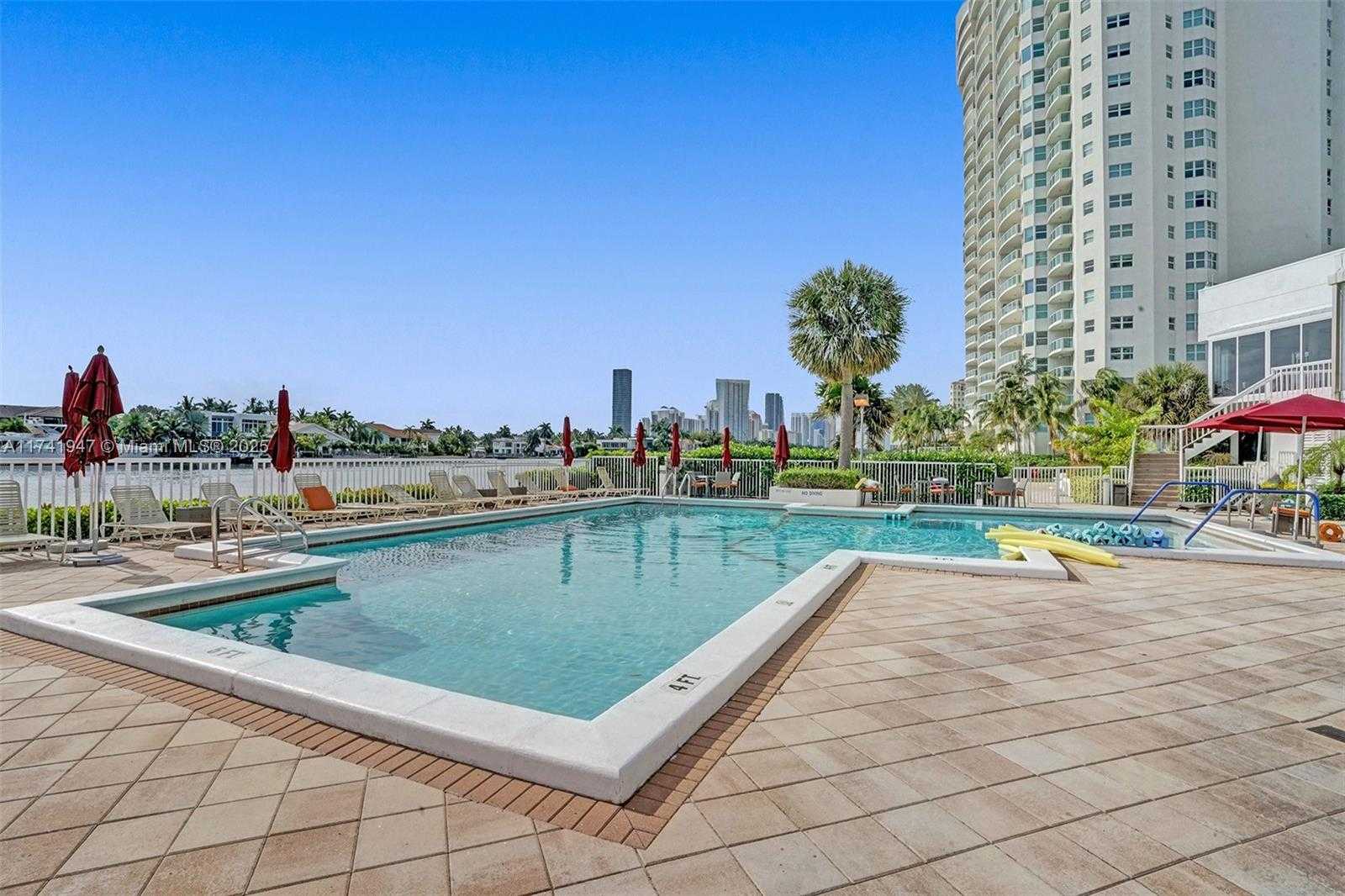 Small Image of 20281 EAST COUNTRY CLUB DR #801, Aventura Number 36