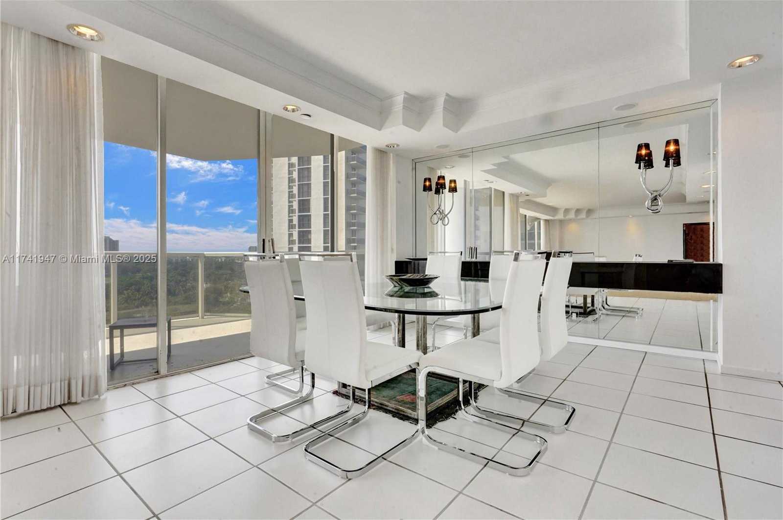 Small Image of 20281 EAST COUNTRY CLUB DR #801, Aventura Number 9