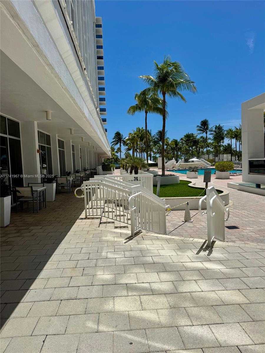 Small Image of 10275 COLLINS AVE #316, Bal Harbour Number 34