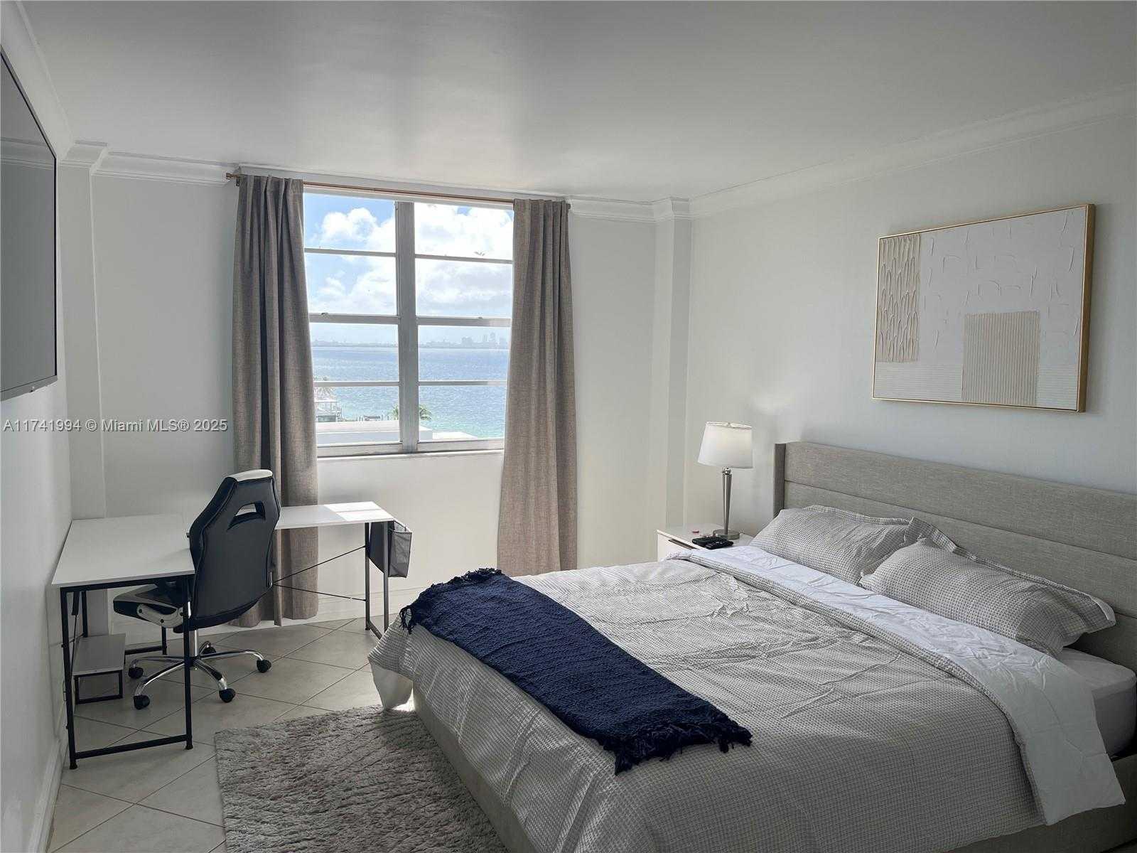 Small Image of 1455 NORTH TREASURE DR #PH-L, North Bay Village Number 10