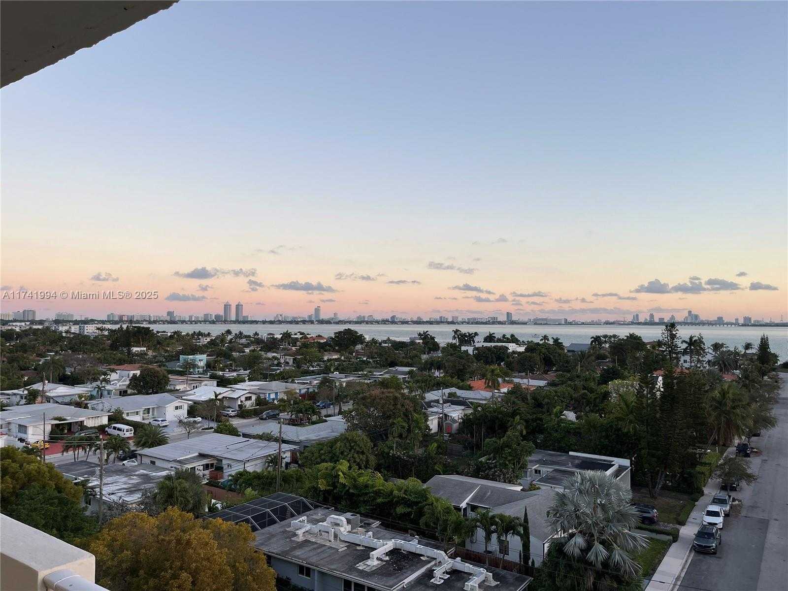 Small Image of 1455 NORTH TREASURE DR #PH-L, North Bay Village Number 13