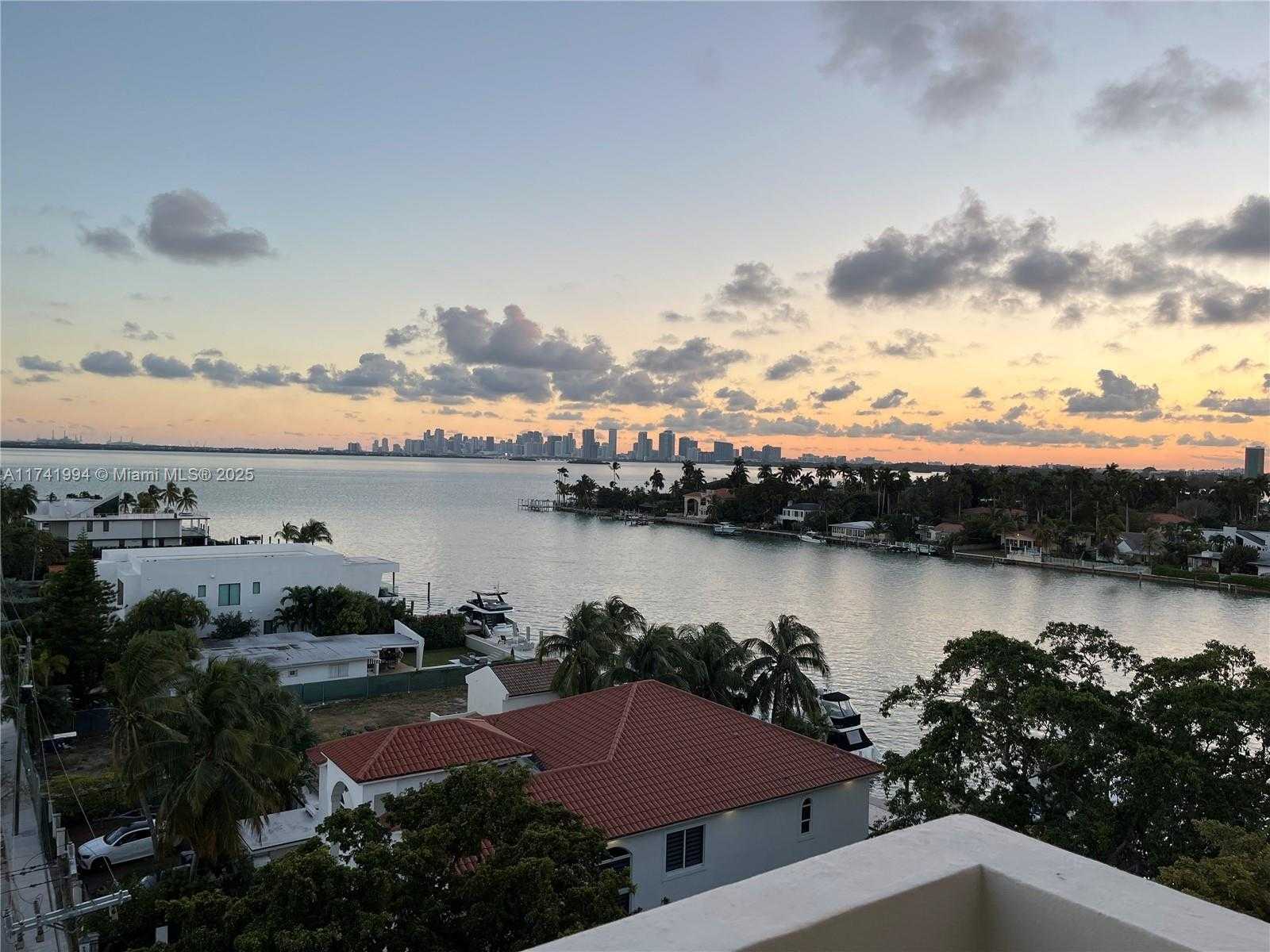 Small Image of 1455 NORTH TREASURE DR #PH-L, North Bay Village Number 2